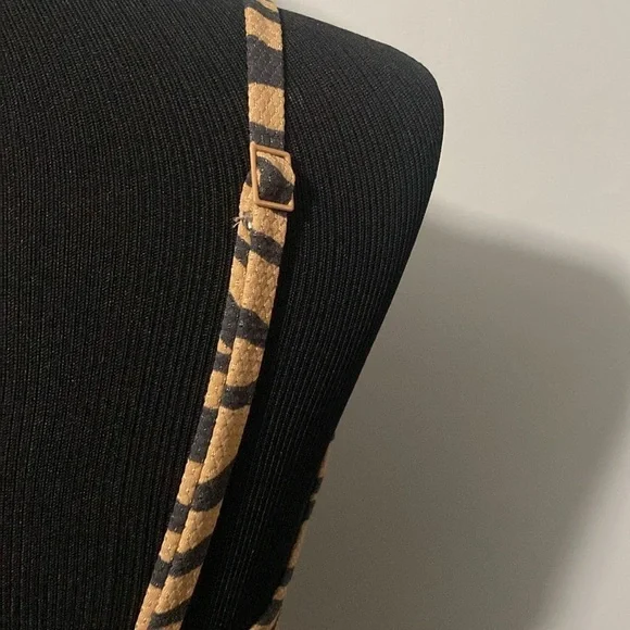 Aerie Wrap Top One Piece Swimsuit Tiger Stripe Print Sz L Long - Picture 6 of 8